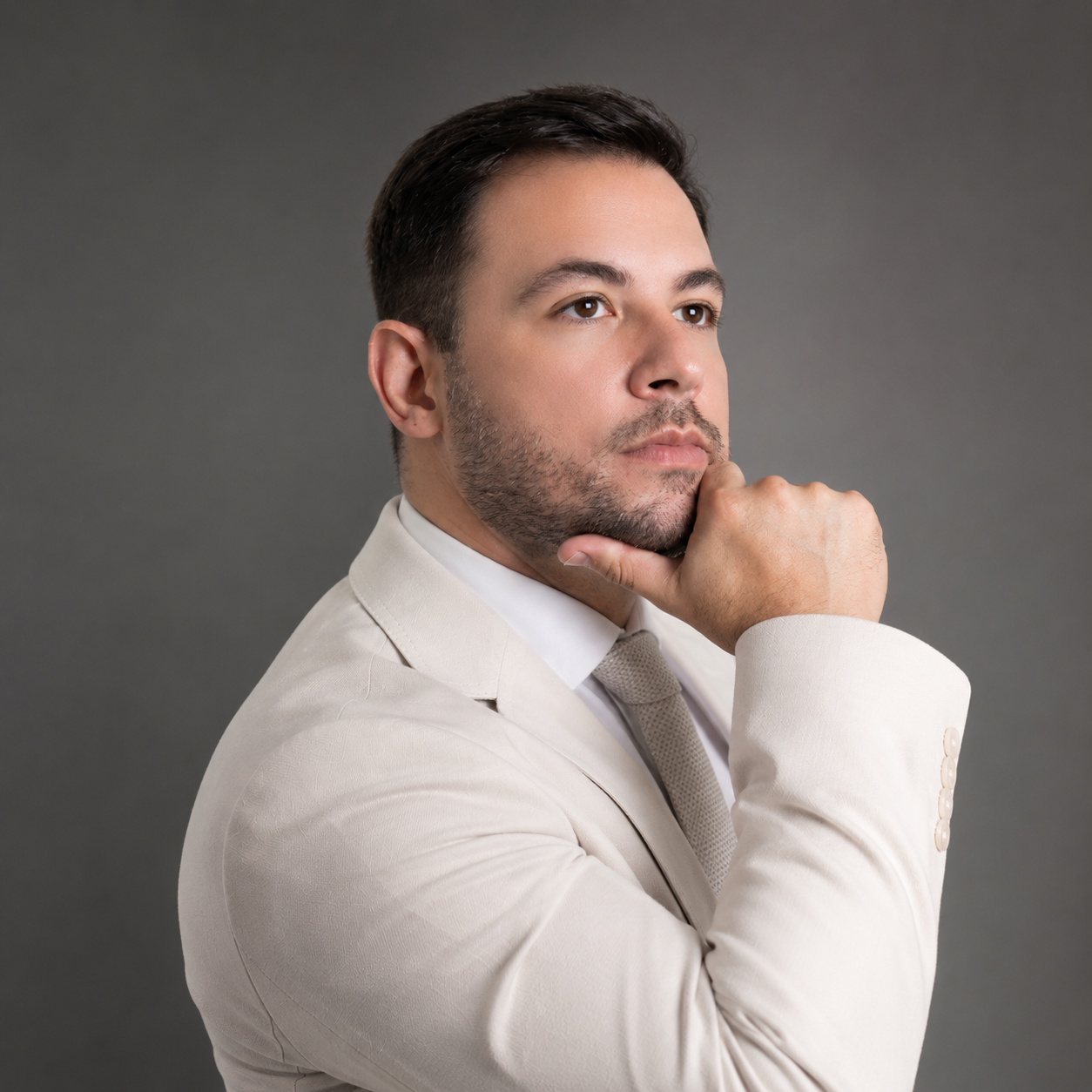 Dr. Thiago Waiser